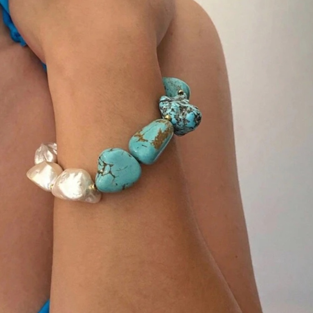 Turquoise and pearl bracelet